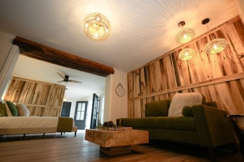 9d85a8a69948c14b9f2b63be0c9588a453ae6742-2